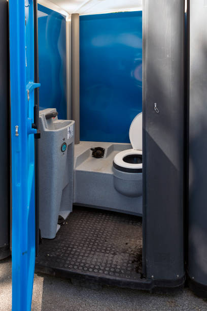Best Construction site porta potty rental  in Deerfield, MI