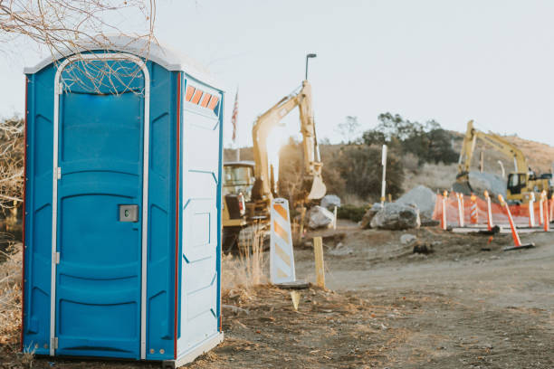 Best Portable restroom trailer rental  in Deerfield, MI
